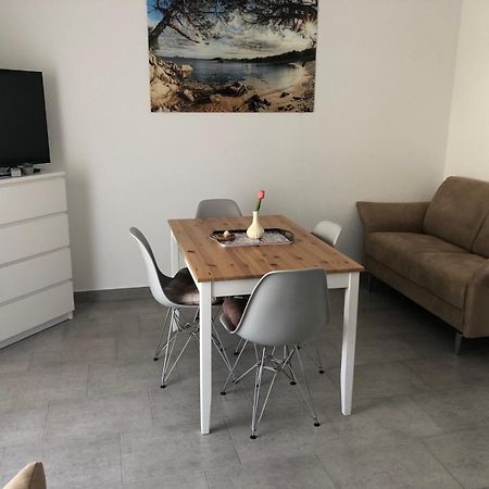 Apartmani Gavran Pirovac Exterior foto