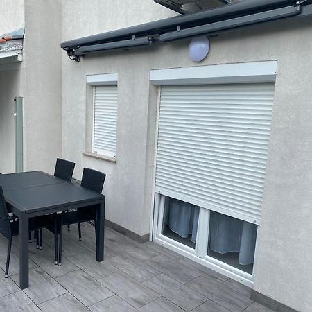 Apartmani Gavran Pirovac Exterior foto