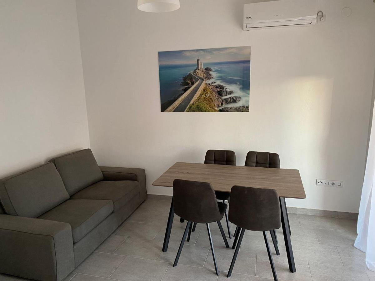 Apartmani Gavran Pirovac Exterior foto
