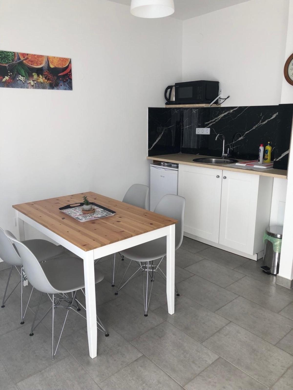 Apartmani Gavran Pirovac Exterior foto